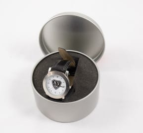Uhr in Geschenkdose